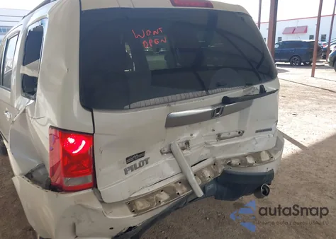 2011 Honda Pilot Touring z USA, uszkodzony, nr VIN 5FNYF3H93BB055942